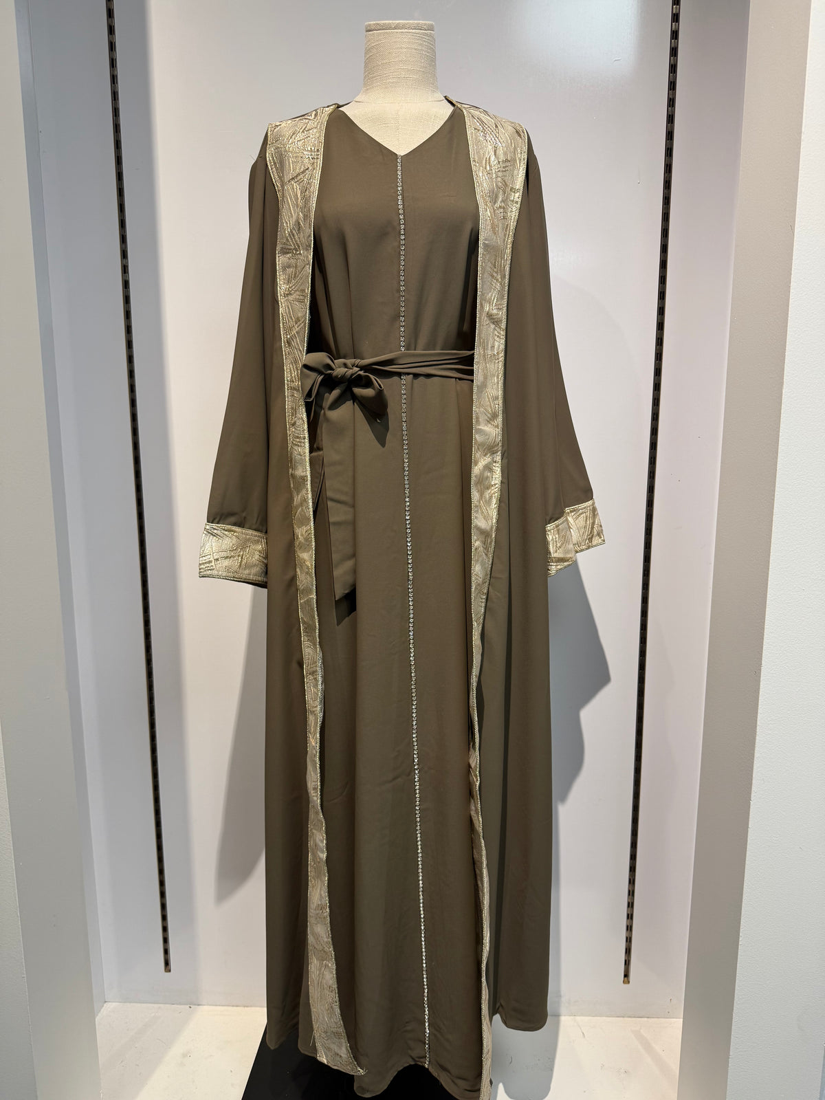 Nadira Abaya