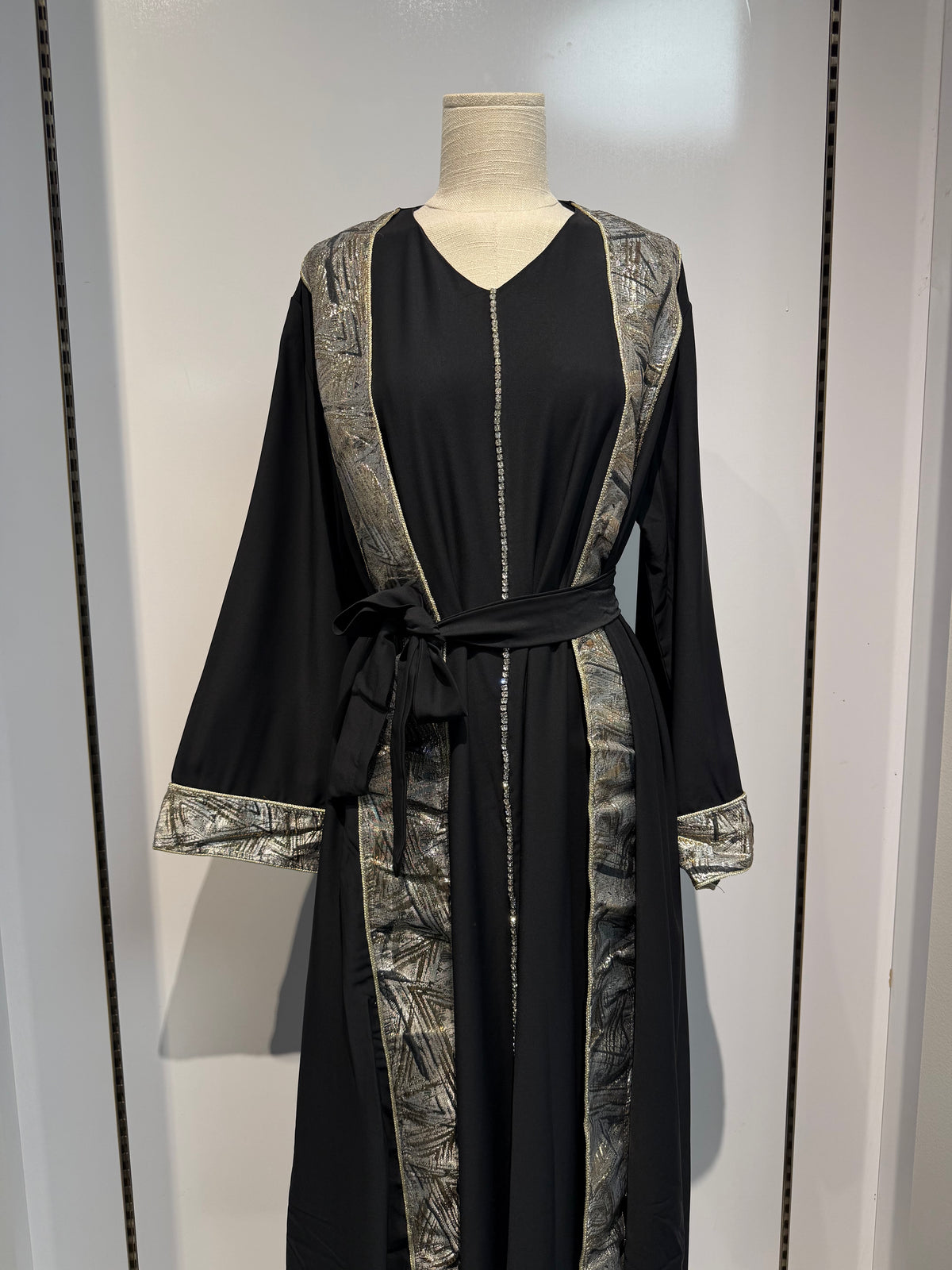 Nadira Abaya
