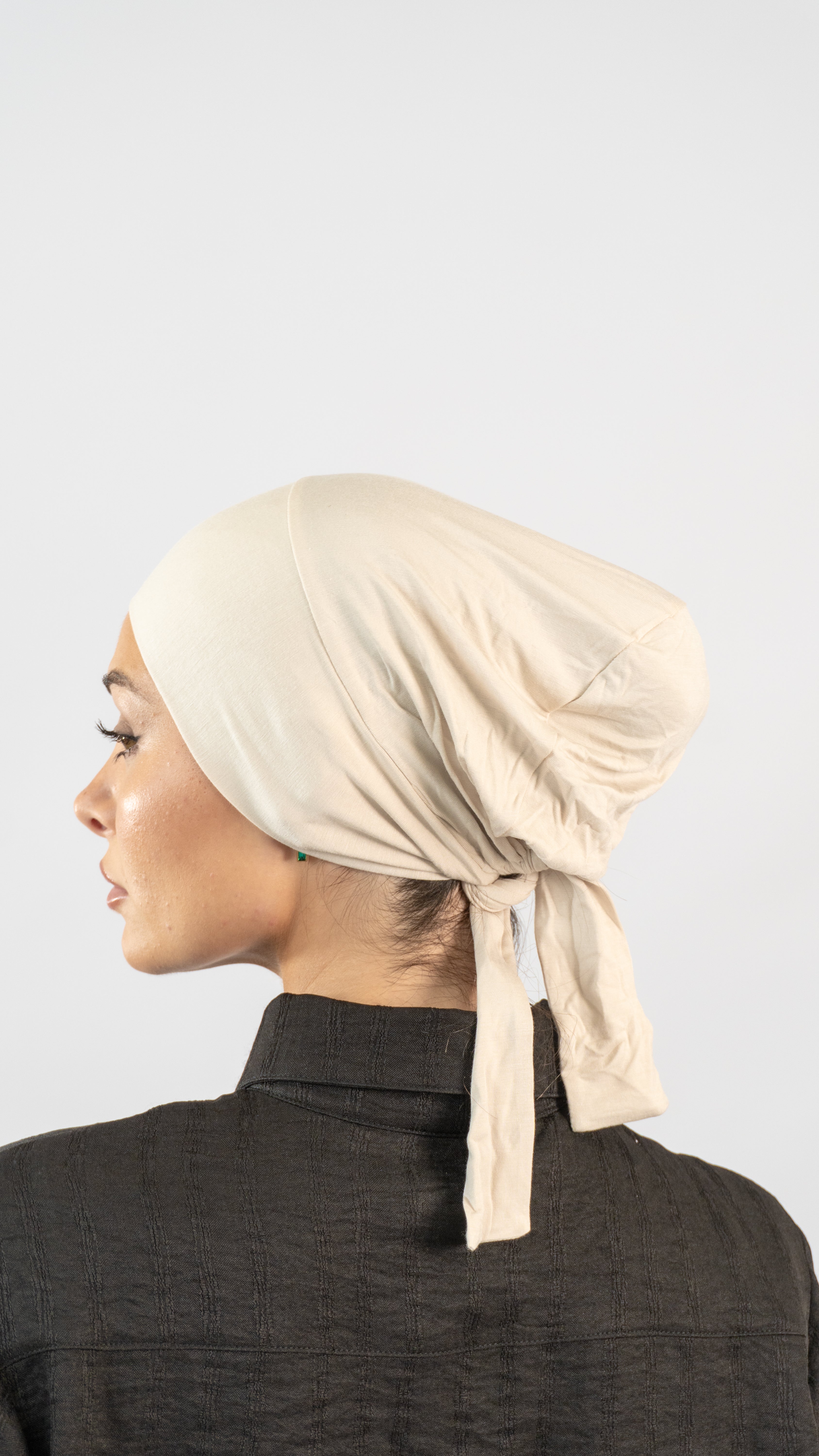 Double-Lined Tie Undercap